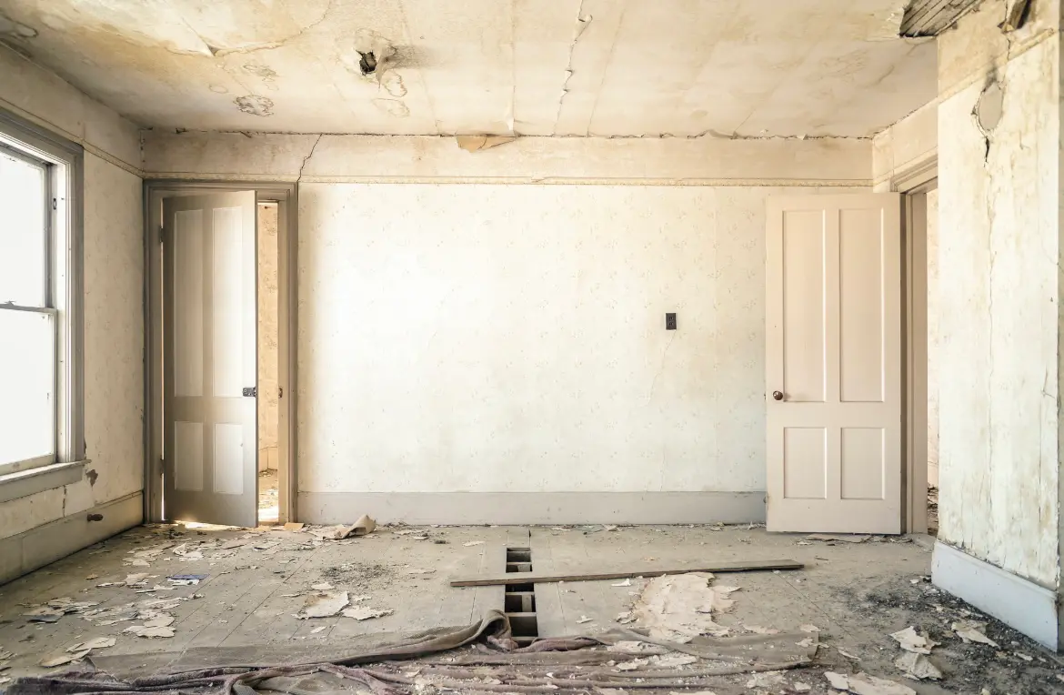 Waste disposal crew managing a cleanout project in Siloam Springs